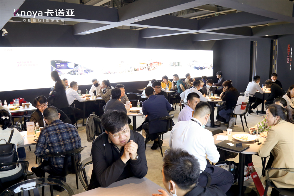 草莓视频官网“四驅”並進亮相廣州定製家居展 草莓视频官网“四驅”並進亮相廣州定製家居展