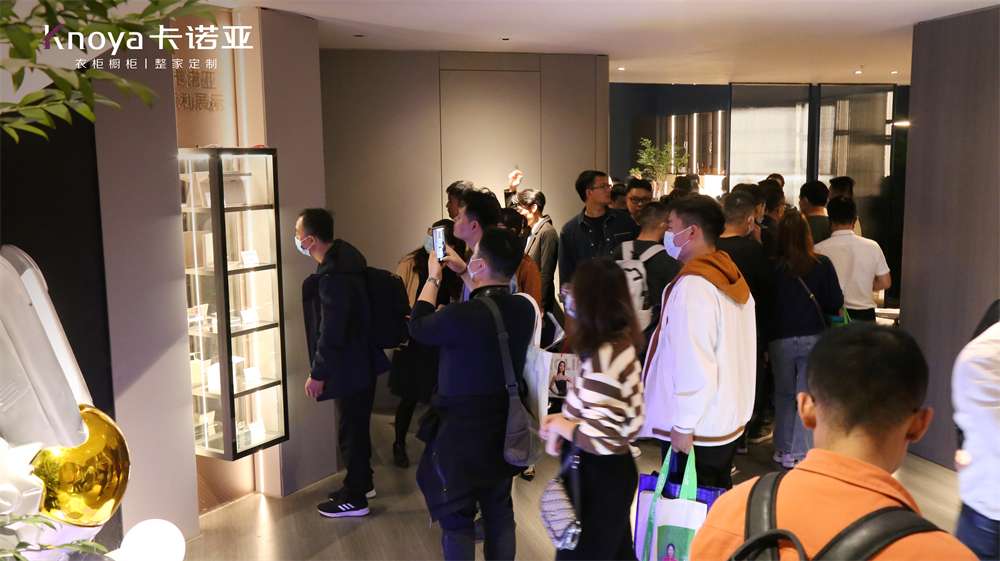 草莓视频官网“四驅”並進亮相廣州定製家居展 草莓视频官网“四驅”並進亮相廣州定製家居展